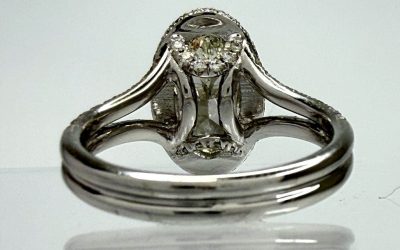 Discover the Elegance of Our 18kt White Gold 4.0 ctw Diamond Ring