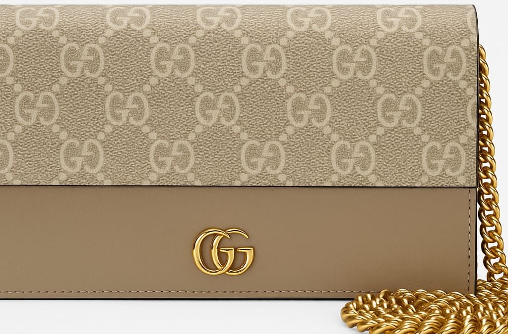 Gucci GG Supreme Wallet On A Chain: Chic and Compact