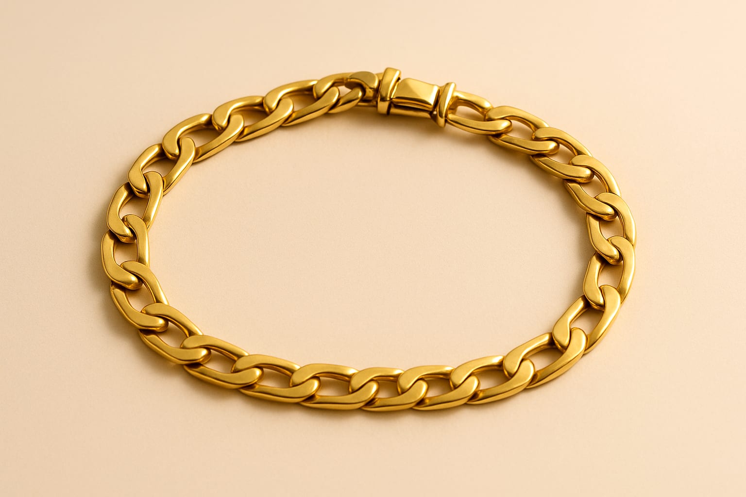 Luxury display of the gold bracelet