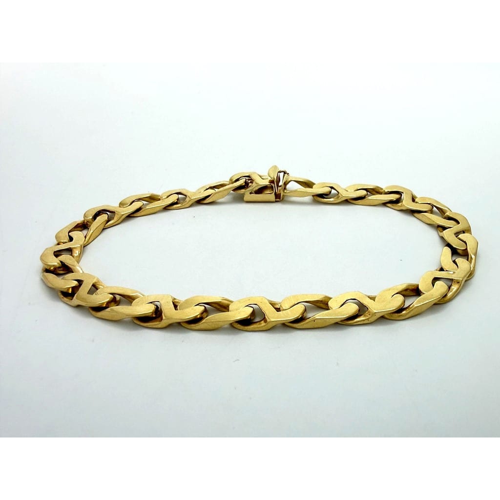 Close-up of the gold bracelet clasp