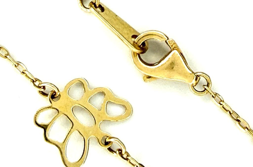 Exquisite 18K Yellow Gold Charm Bracelet with Butterfly Motifs