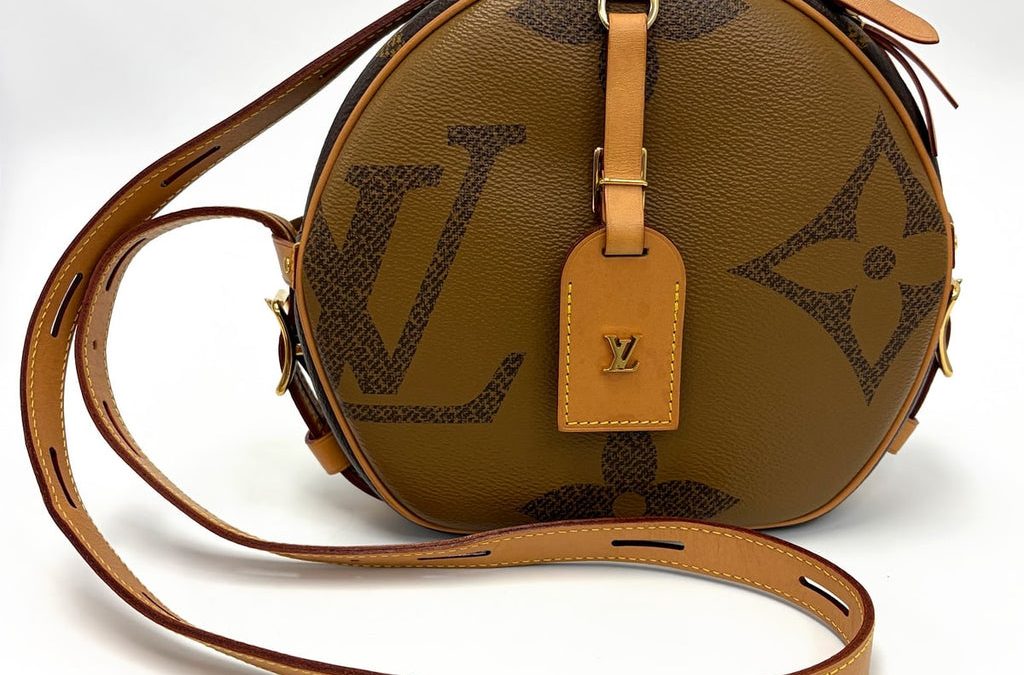 Louis Vuitton Monogram Giant Bôite Chapeau MM: A Timeless Icon