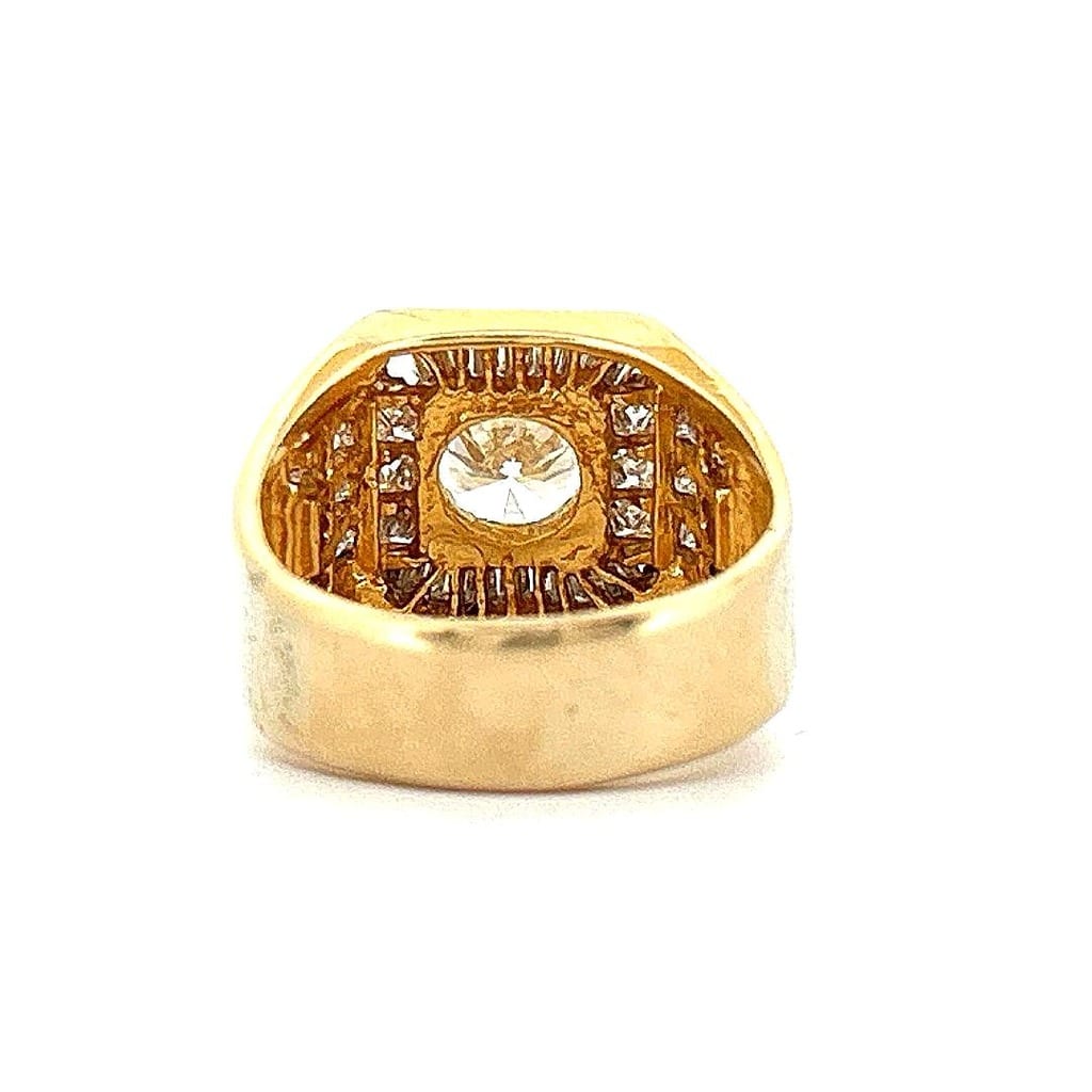 Baguette diamonds on men's ring