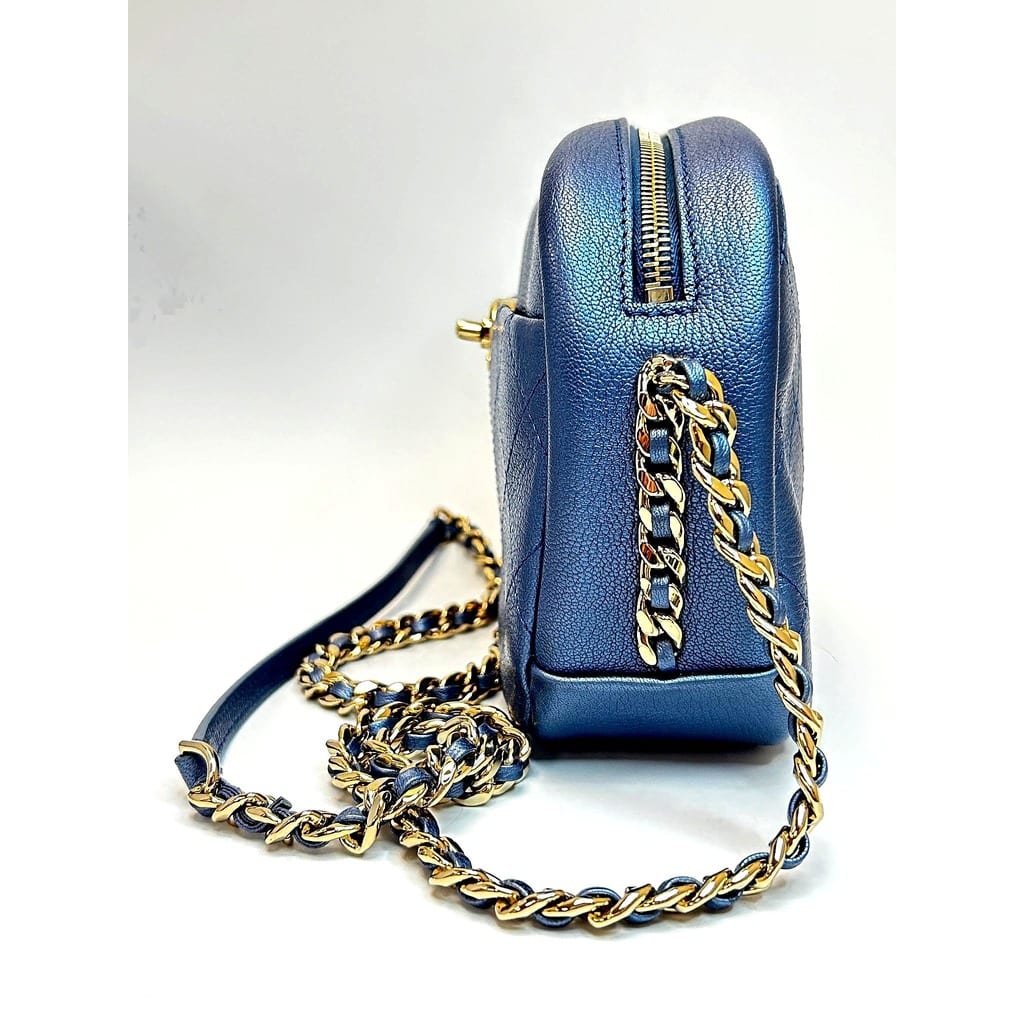 DCL Jewelry & Loan interior with luxury handbags