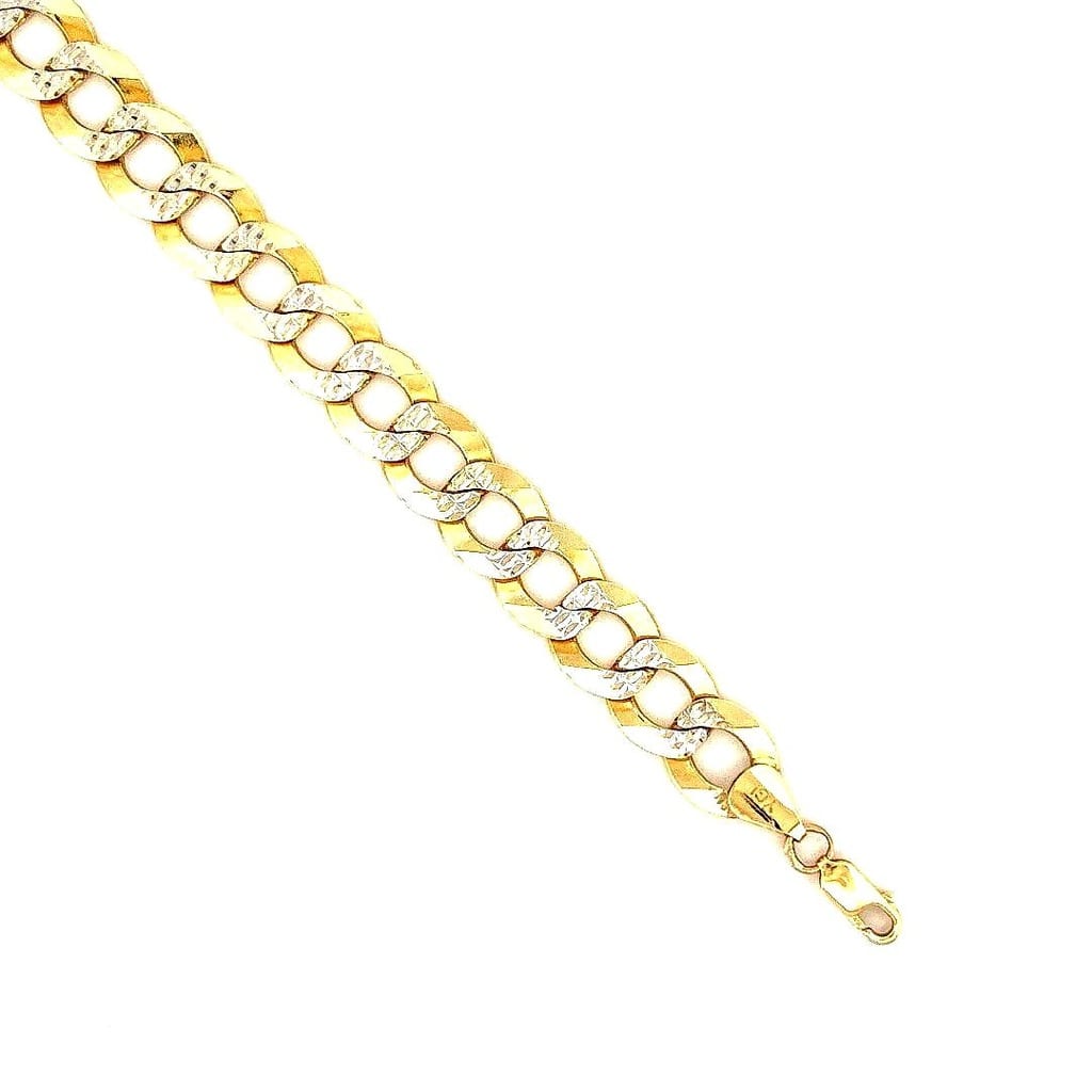 Close-up of 14K Yellow Gold Cuban Link Chain