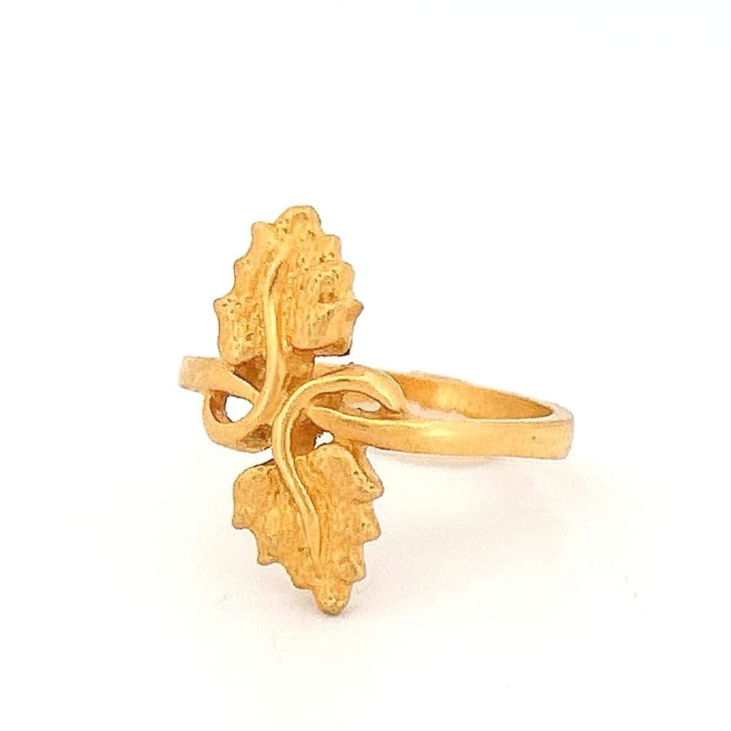 Side view of the Double Leaf Ring