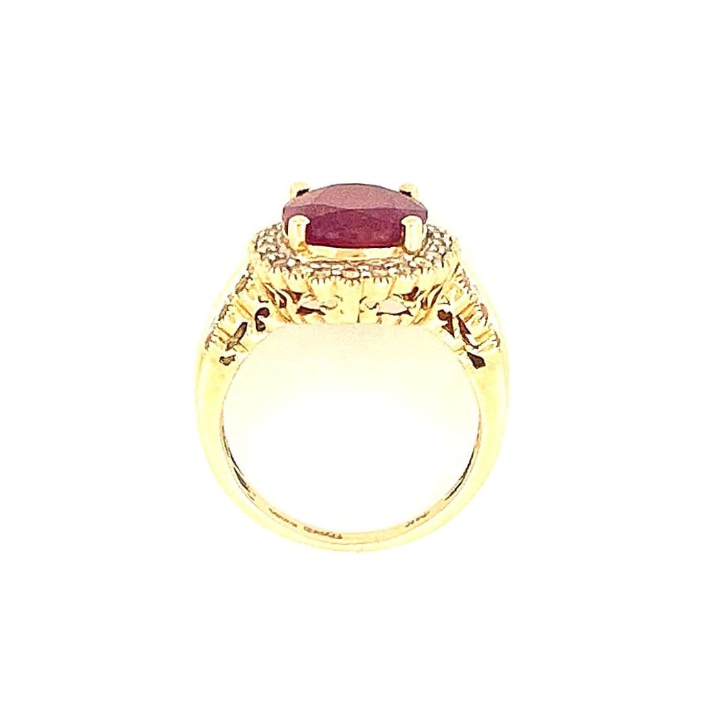 Side view of the ruby and diamond ring