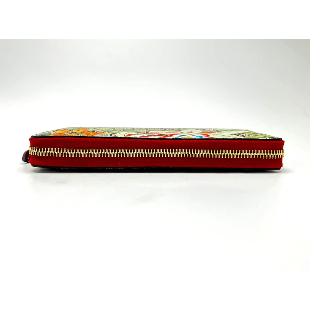 Side view of Gucci GG Blooms wallet