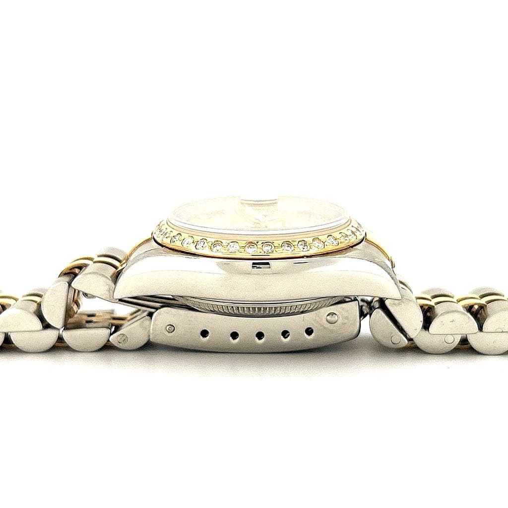 DCL Jewelry & Loan storefront in San Diego